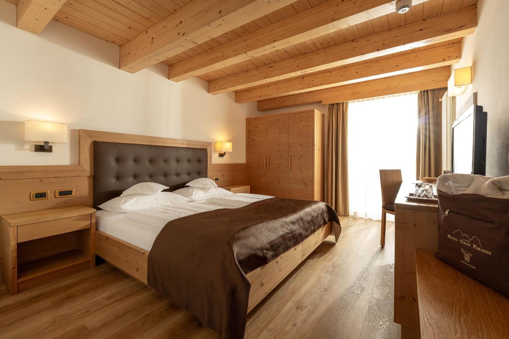 Hotel Gran Paradis Кампітелло-ді-Фасса Екстер'єр фото