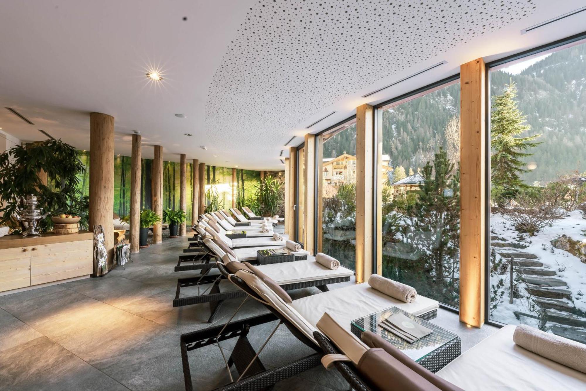 Hotel Gran Paradis Кампітелло-ді-Фасса Екстер'єр фото