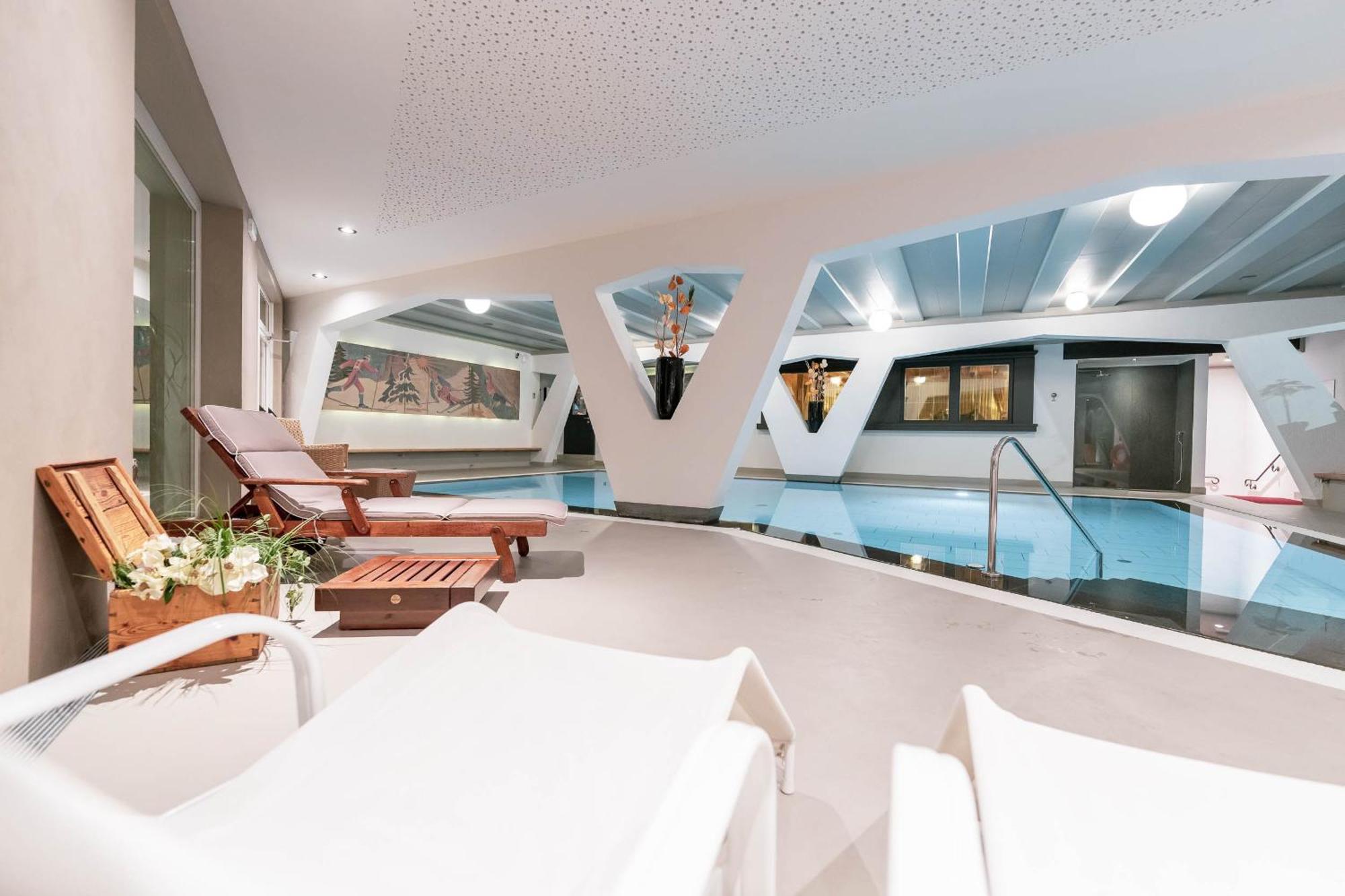 Hotel Gran Paradis Кампітелло-ді-Фасса Екстер'єр фото