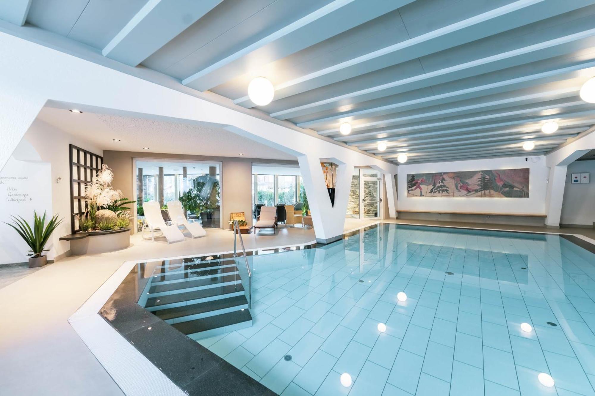 Hotel Gran Paradis Кампітелло-ді-Фасса Екстер'єр фото